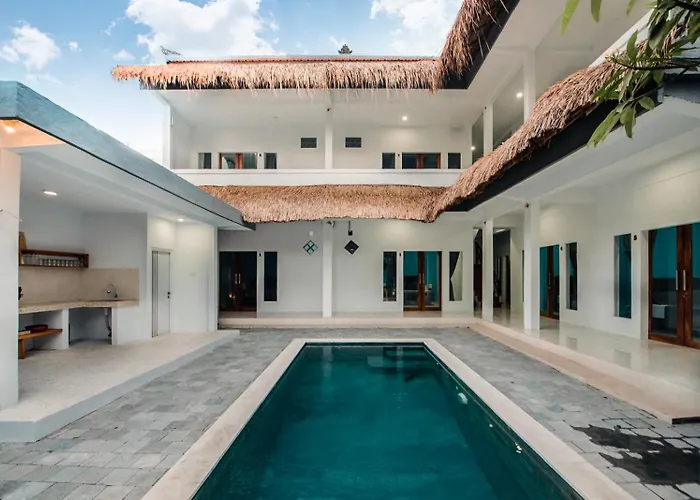 Greek House: W/desk And Shared Pool&kitchen/7 Canggu